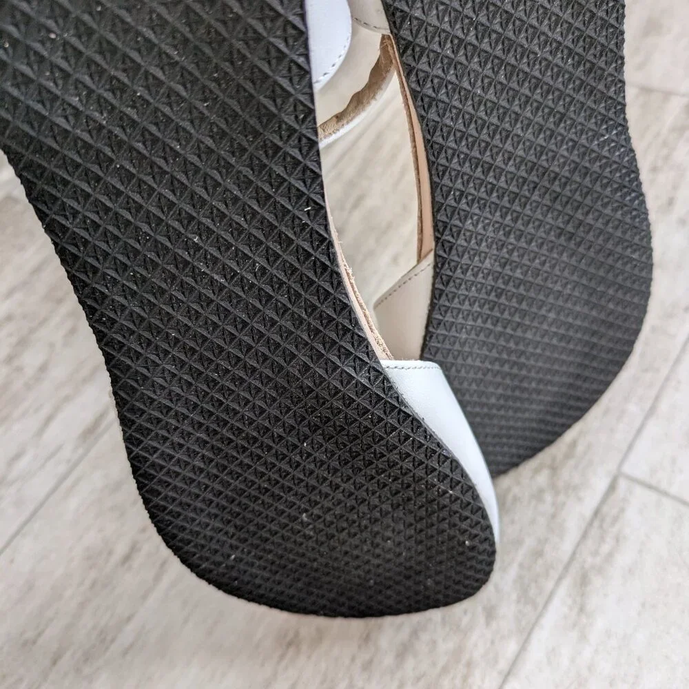 Minimalist Mary Janes - Picture 4 of 8